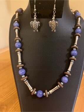 Fancy Silver tone & denim blue beaded necklace & sea turtle dangle earrings 28”